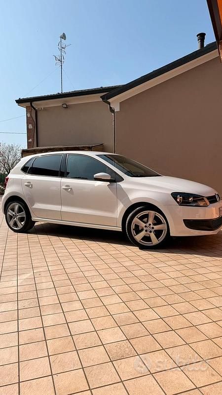 Usata VW Polo 75 CV (55 kW) 2013 Bianco Utilitaria