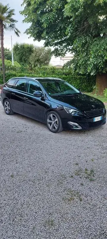 Usata Peugeot 308 SW Allure 120 CV (88 kW) 2016 Station wagon