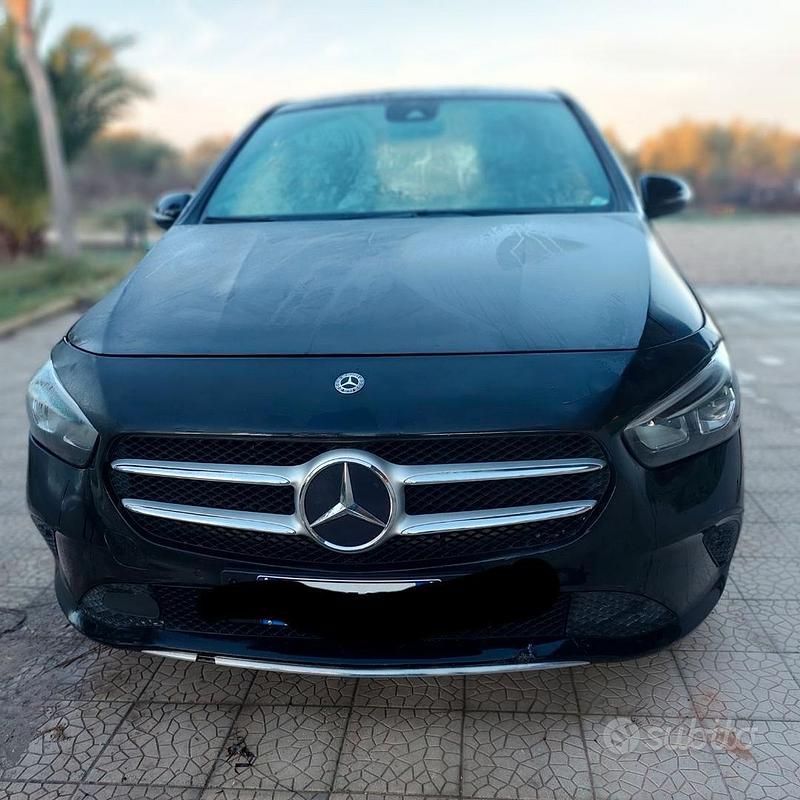 Usata Mercedes 180 136 CV (100 kW) 2019 Nero Berlina