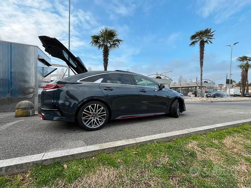 Usata Kia ProCeed GT GT 204 CV (150 kW) 2024 Grigio Utilitaria
