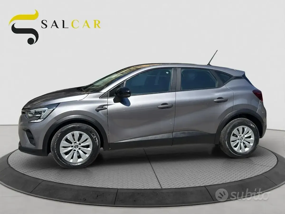 Usata Renault Captur Intens 95 CV (69 kW) 2021 Grigio SUV