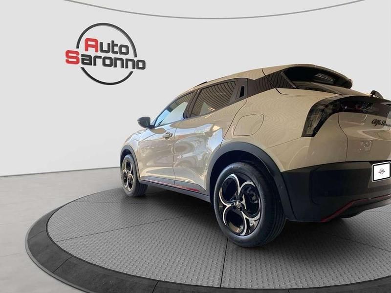 Nuova Alfa Romeo Junior Edizione Speciale 136 CV (100 kW) 2025 Bianco SUV