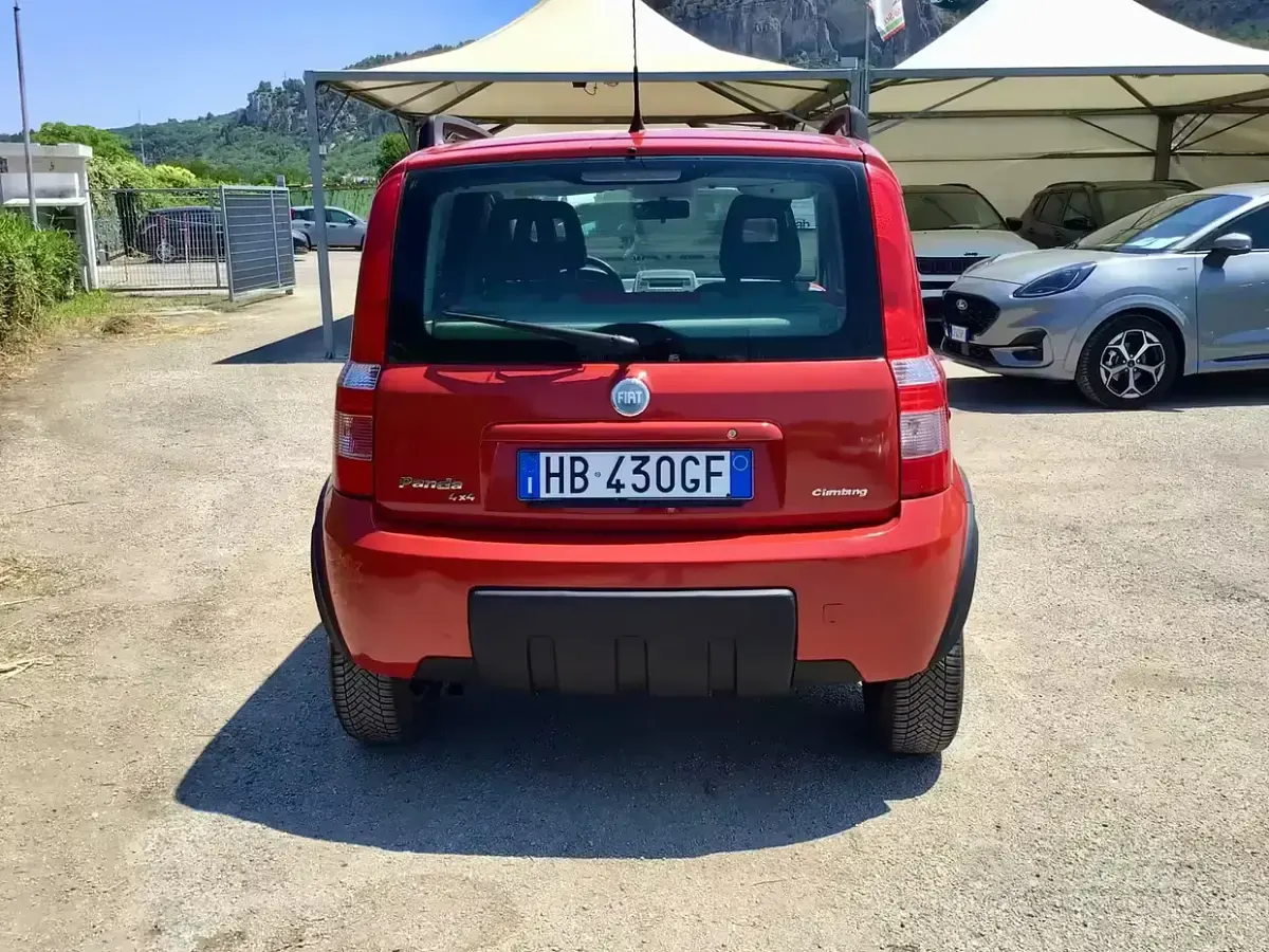Usata Fiat Panda 4x4 Climbing 60 CV (44 kW) 2005 Rosso Utilitaria