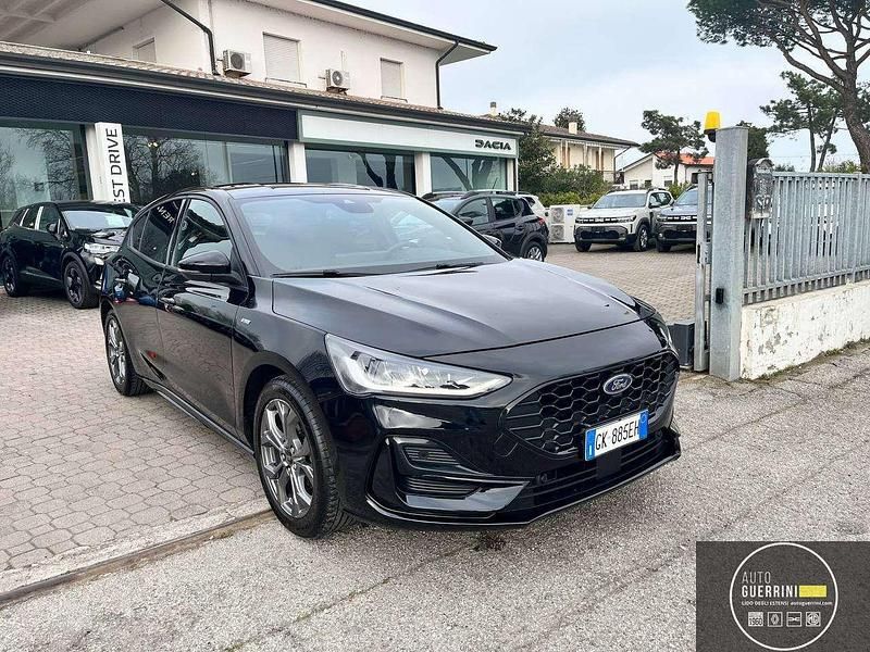 Usata Ford Focus ST-Line 125 CV (91 kW) 2022 Nero Utilitaria
