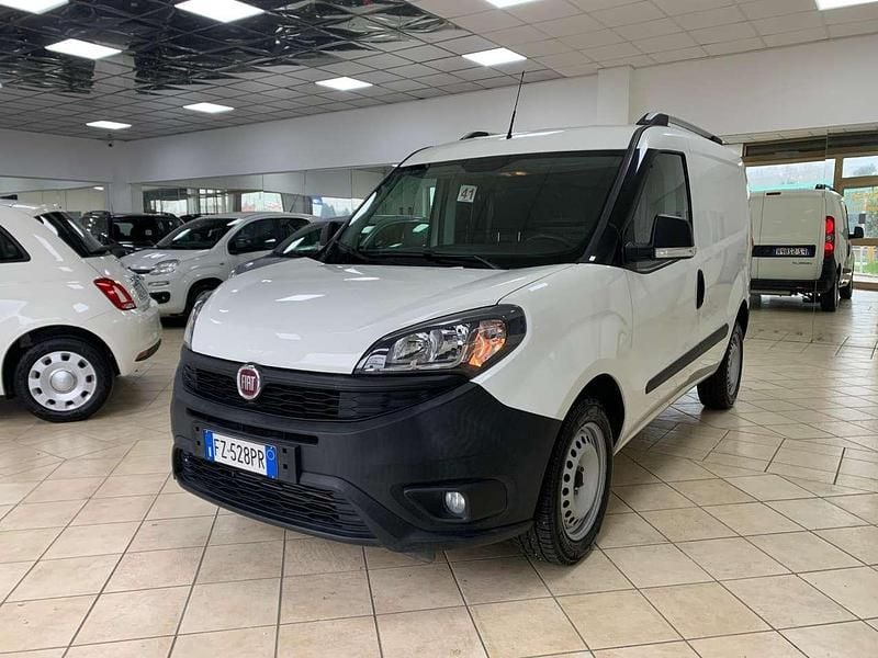 Usata Fiat Doblò 120 CV (88 kW) 2019 Bianco Monovolume