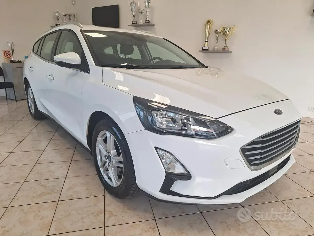 Usata Ford Focus Business Edition 95 CV (69 kW) 2021 Bianco Station wagon