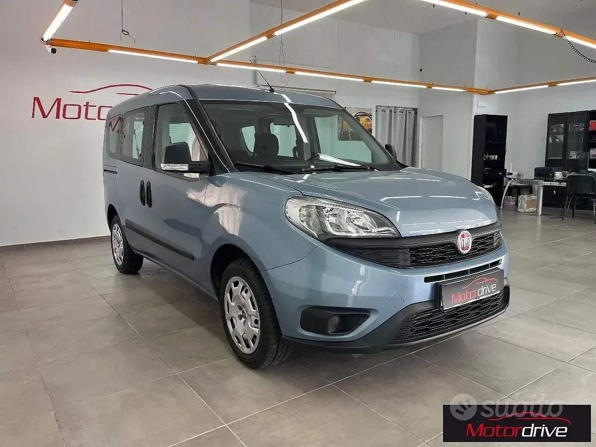 Usata Fiat Doblò 120 CV (88 kW) 2016 Monovolume
