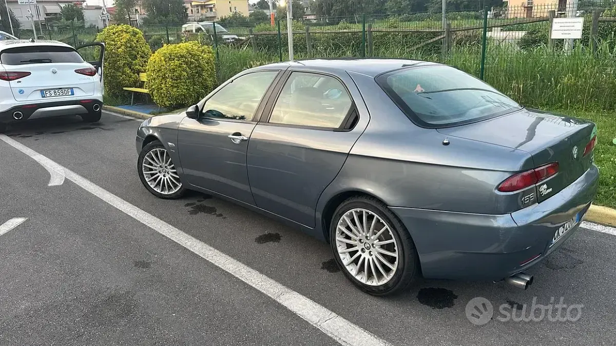 Usata Alfa Romeo 156 175 CV (128 kW) 2003 Blu Berlina