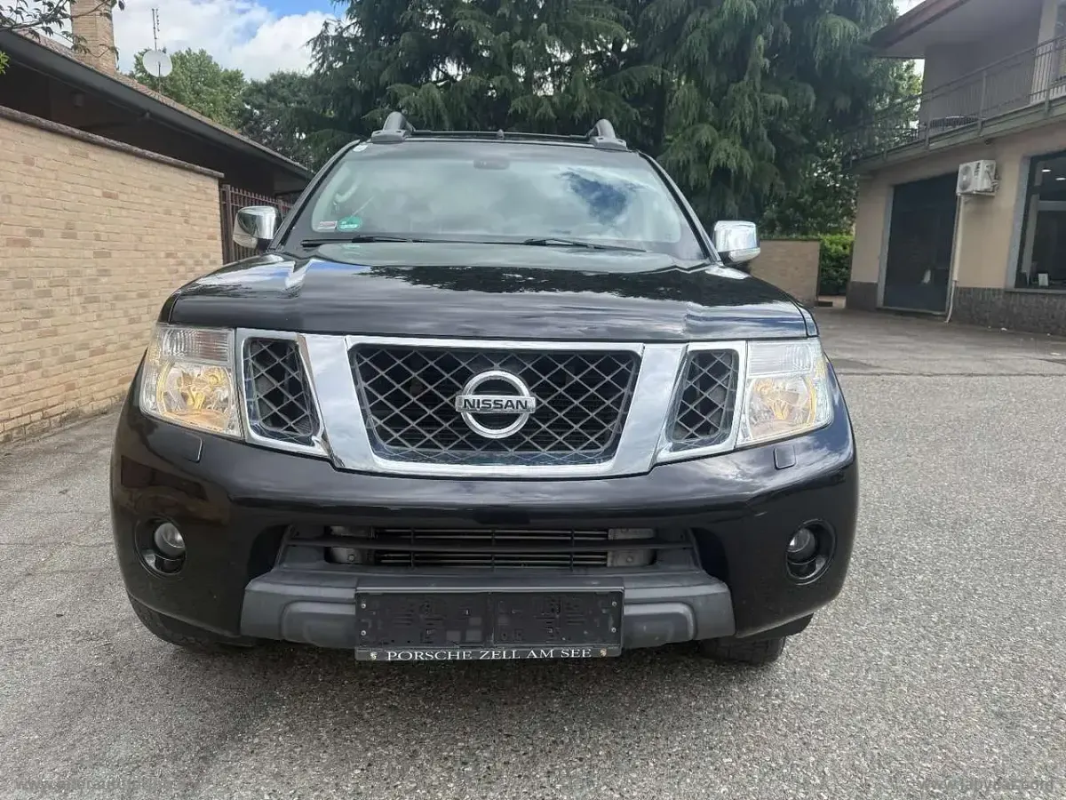 Usata Nissan Navara 231 CV (169 kW) 2014 Nero Pick-up