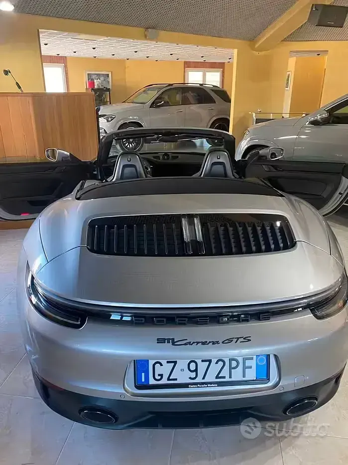 Usata Porsche 911 Carrera GTS 480 CV (353 kW) 2023 Grigio