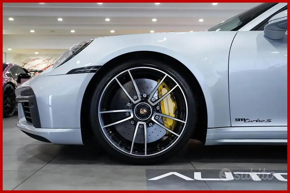 Usata Porsche 992 650 CV (478 kW) 2021 Grigio Cabrio