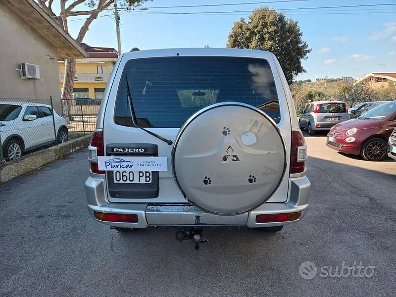 Usata Mitsubishi Pajero 2001 Grigio SUV