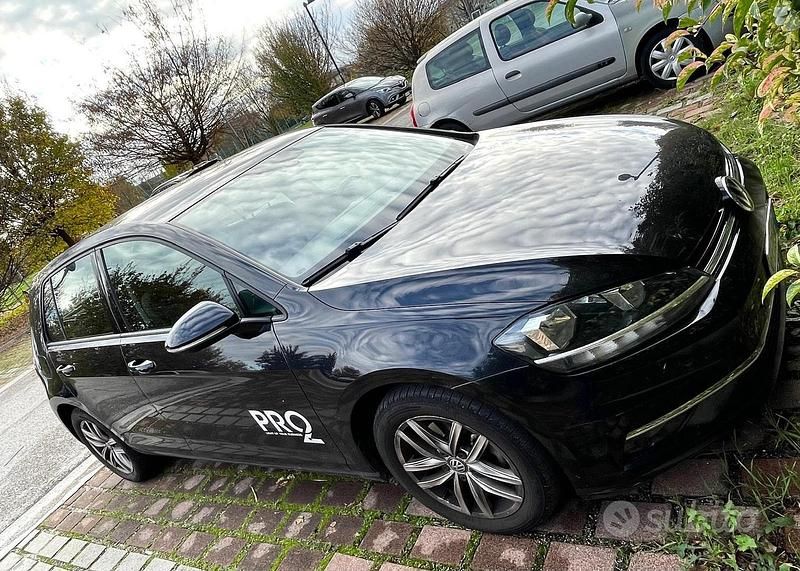 Usata VW Golf VII 110 CV (80 kW) 2019 Nero Berlina