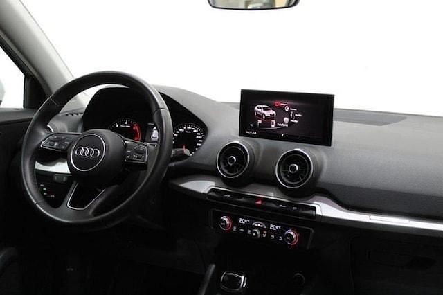 Usata Audi Q2 Advanced Plus 116 CV (85 kW) 2021 Bianco ghiaccio metallizzato SUV