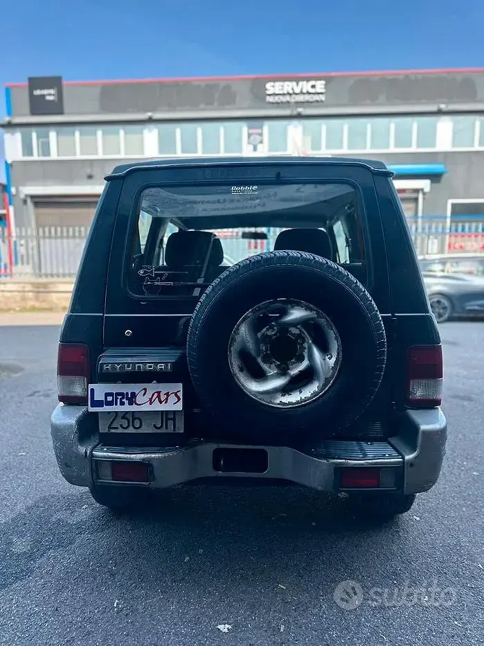 Usata Hyundai Galloper Comfort 100 CV (73 kW) 1998 Grigio SUV
