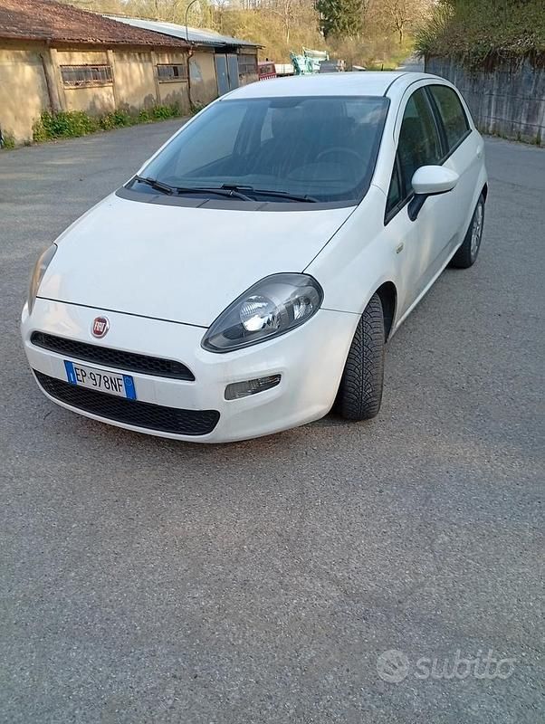 Usata Fiat Punto 75 CV (55 kW) 2013 Bianco Utilitaria