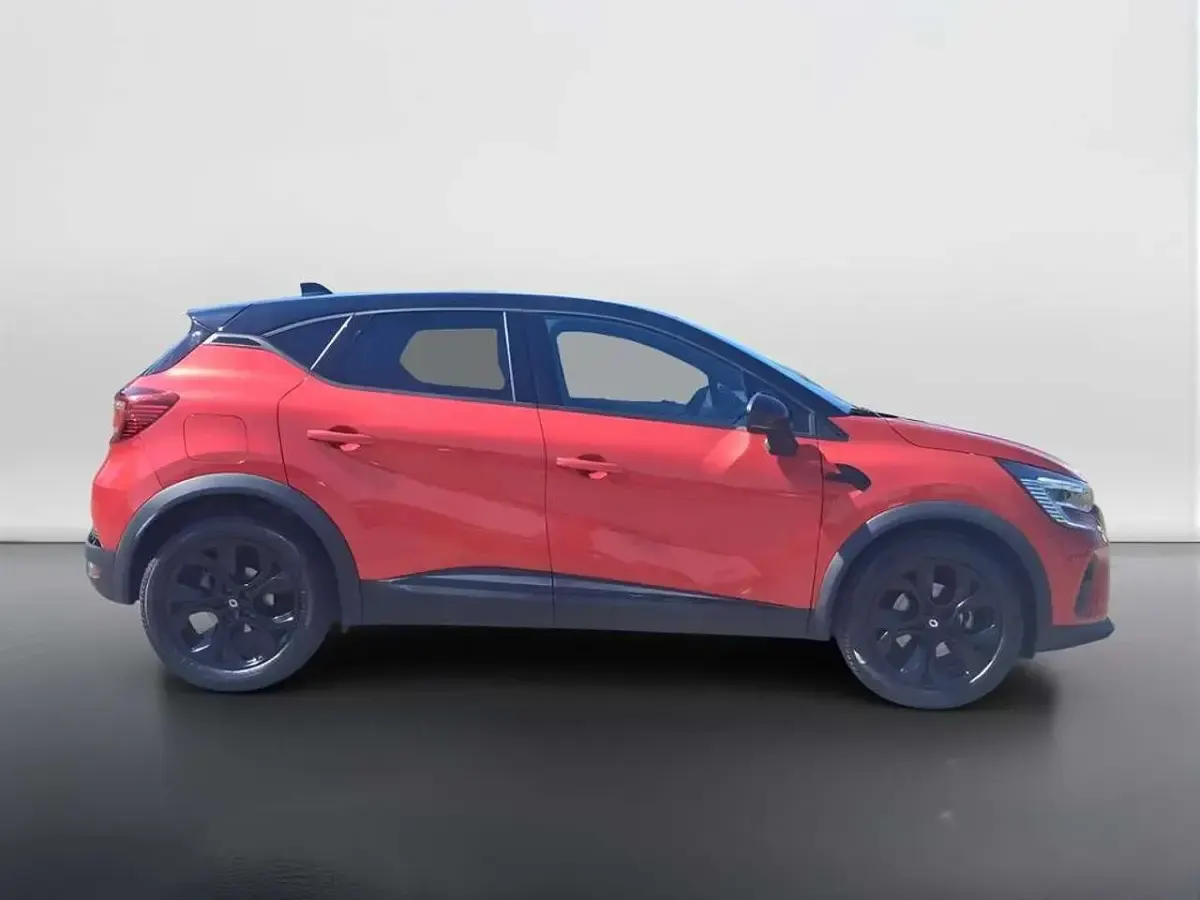 Second-hand Renault Captur Rive Gauche 143 CP (105 kW) 2023 Roșu SUV