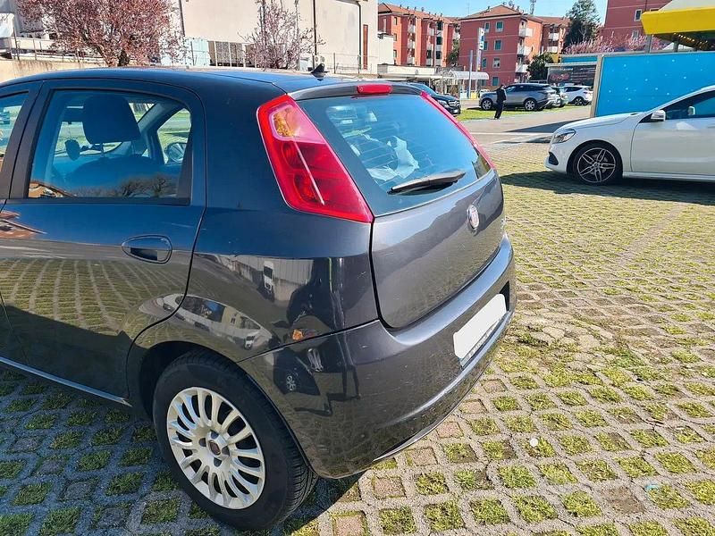 Usata Fiat Grande Punto 2009 Grigio Utilitaria