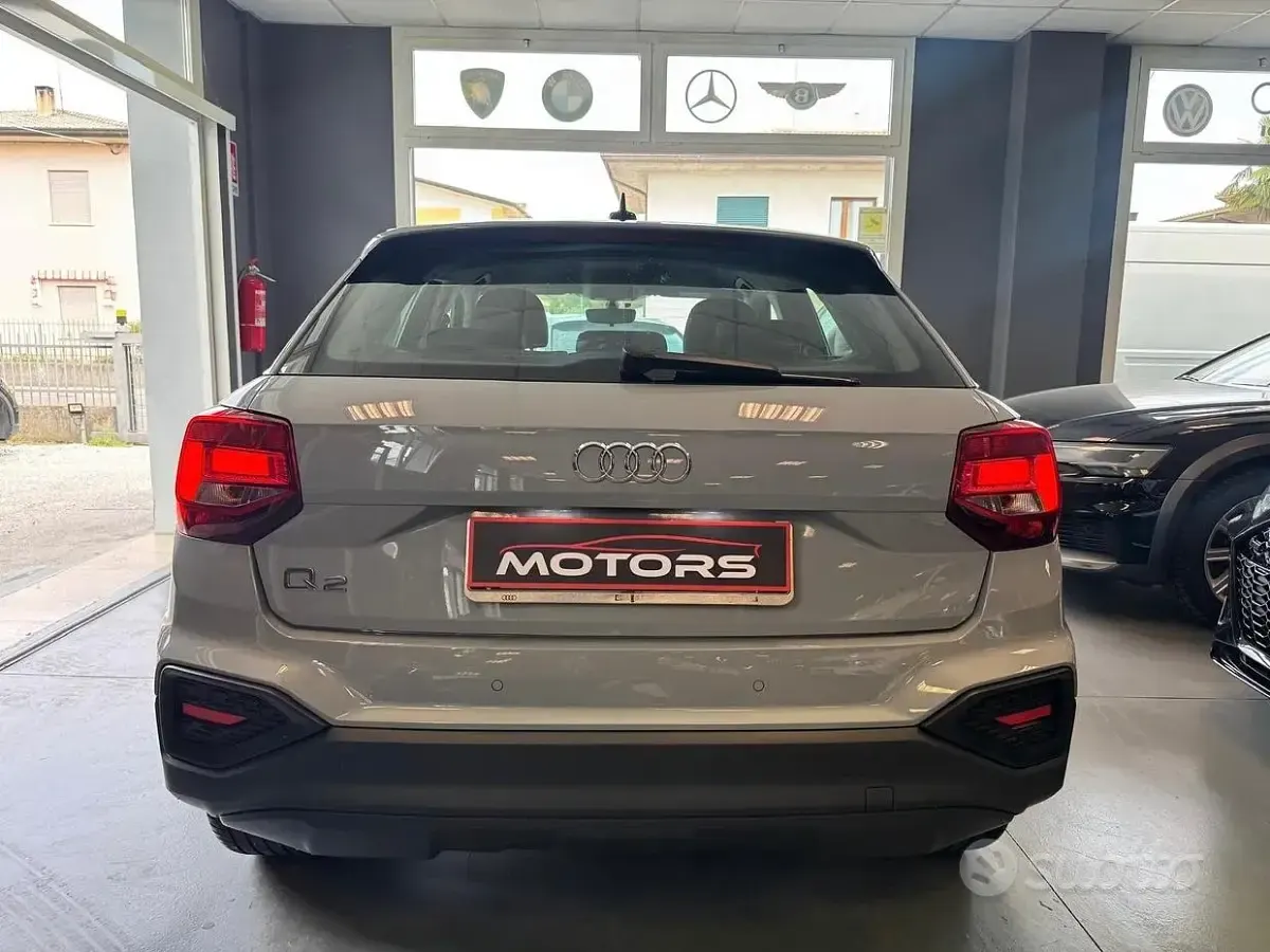 Usata Audi Q2 Business 116 CV (85 kW) 2022 Grigio SUV