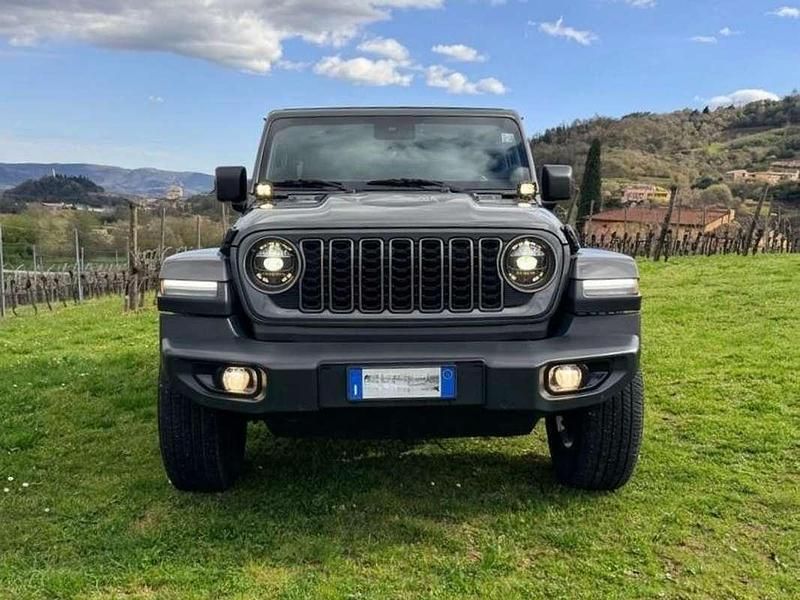 Usata Jeep Wrangler Overland 200 CV (147 kW) 2021 Grigio SUV