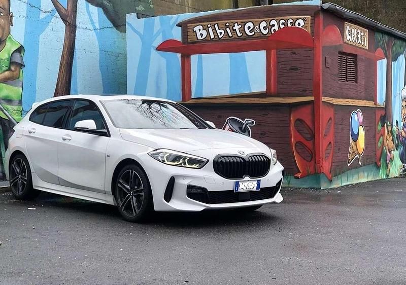 Usata BMW 118 M Sport 140 CV (102 kW) 2020 Bianco Utilitaria