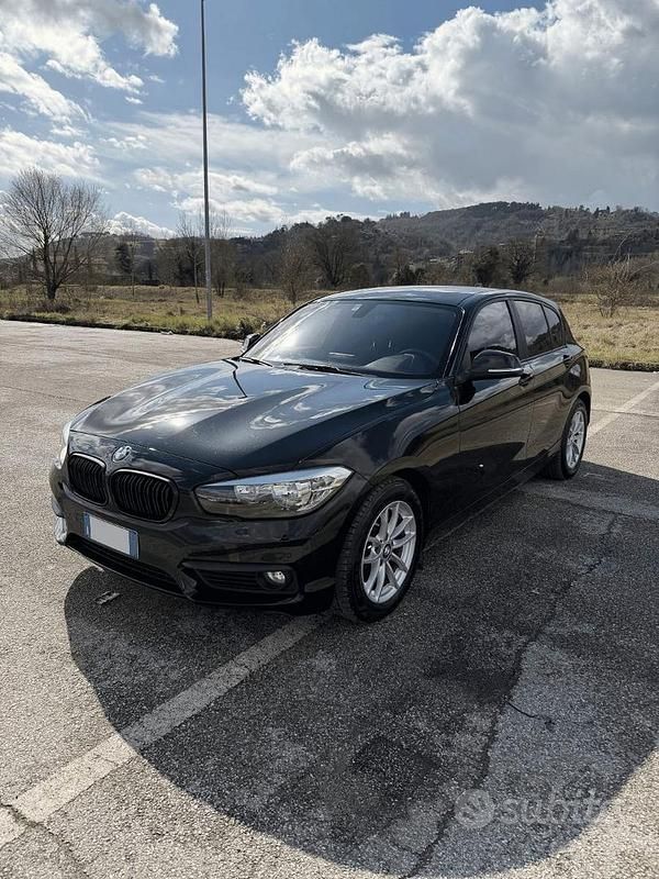 Usado BMW 116 Advantage 109 CV (80 kW) 2018 Negro Utilitario