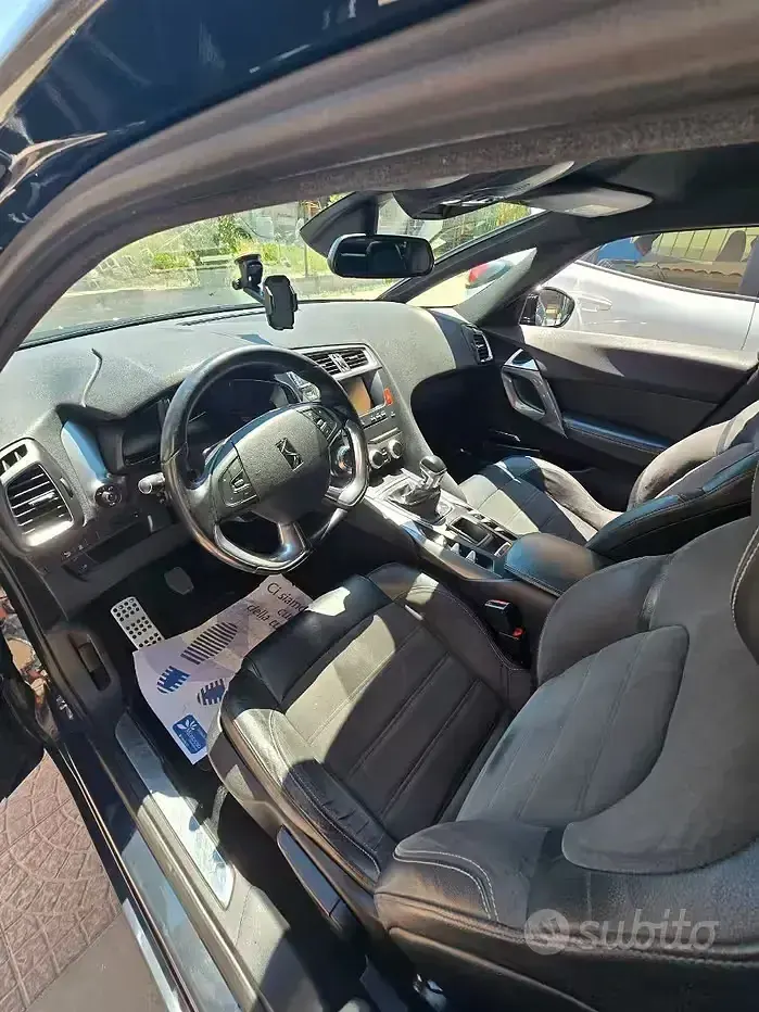 Usata DS Automobiles DS5 Chic 120 CV (88 kW) 2015 Nero Utilitaria