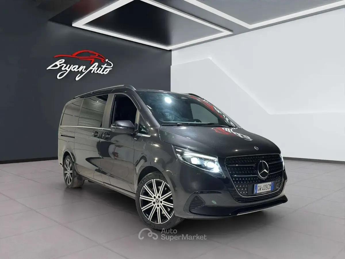 Usata Mercedes V300 Exclusive 237 CV (174 kW) 2024 Other Monovolume