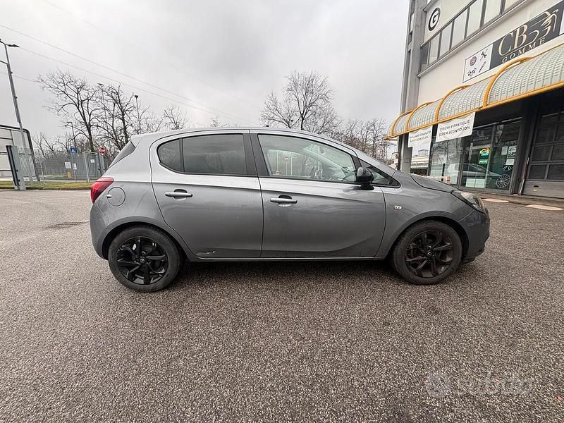 Używany Opel Corsa 100 KM (73 kW) 2018 Szary Hatchback