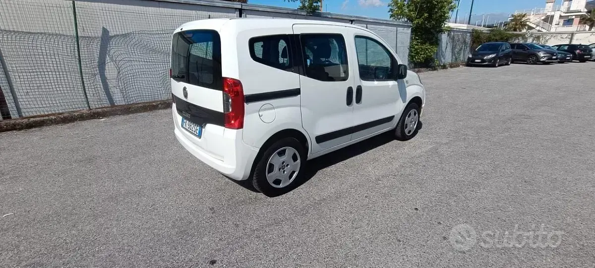 Usata Fiat Qubo Lounge 70 CV (51 kW) 2017 Bianco Monovolume