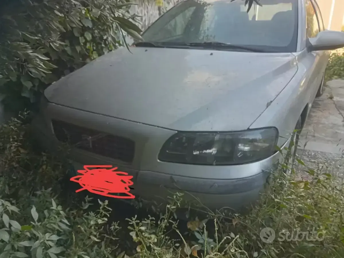 Usata Volvo S60 179 CV (131 kW) 2001 Grigio Berlina