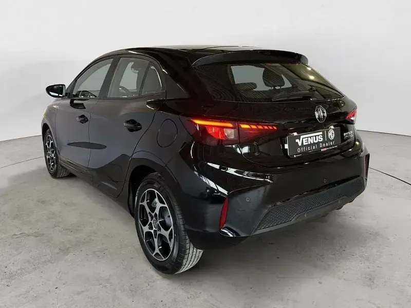 Usata MG MG3 Luxury 194 CV (142 kW) 2025 Nero Utilitaria