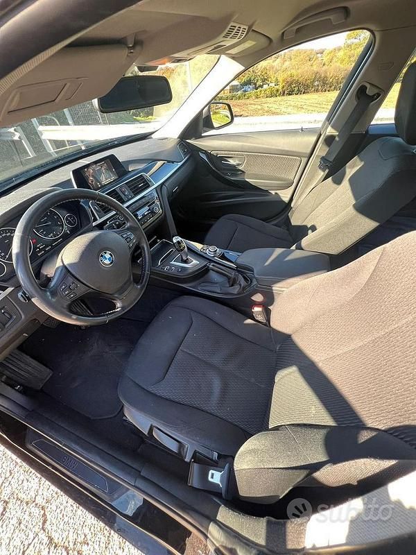 Usata BMW 318 Efficient Dynamics 150 CV (110 kW) 2017 Nero Station wagon