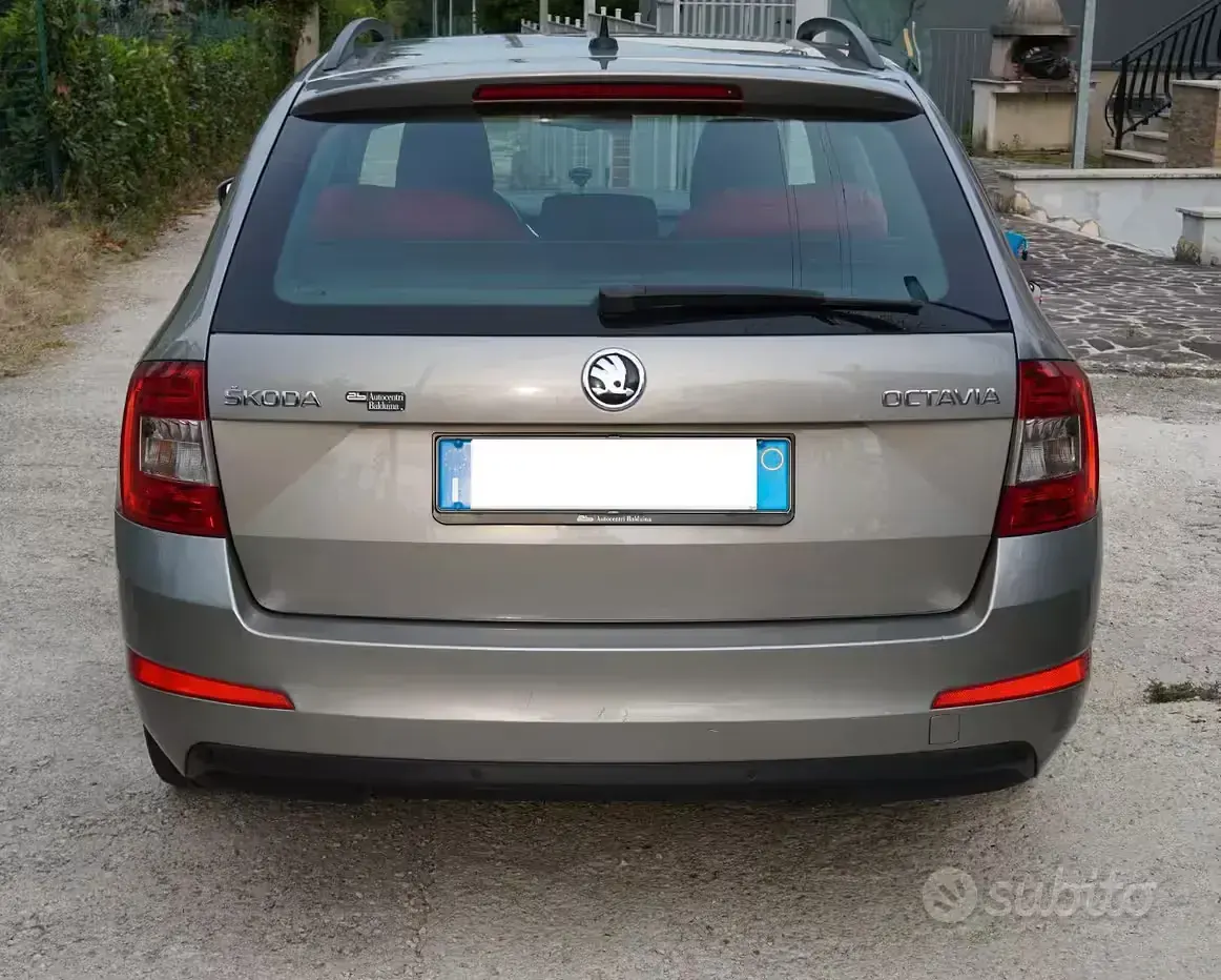 Usata Skoda Octavia Style 150 CV (110 kW) 2016 Beige Station wagon