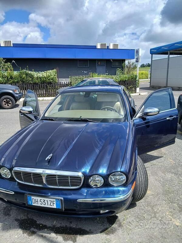 Usata Jaguar XJ 207 CV (152 kW) 2007 Blu Berlina