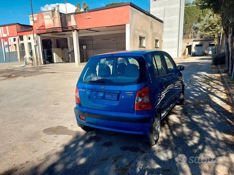 Usata Hyundai Atos Prime 58 CV (42 kW) 2004 Blu Utilitaria