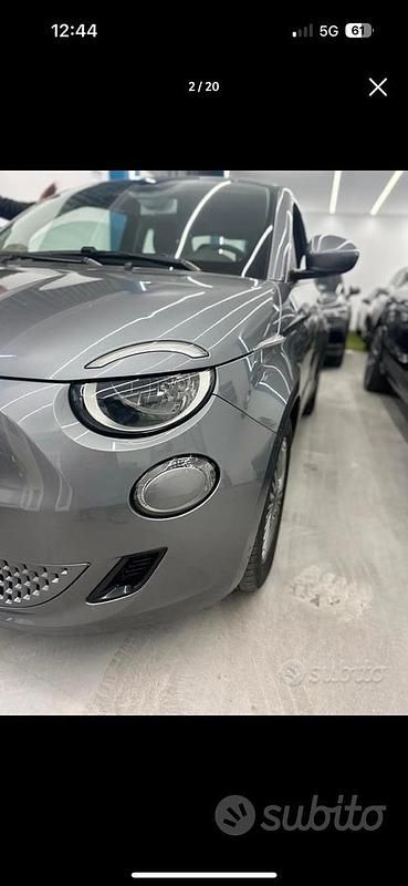 Usata Fiat 500e Icon 42 kW (58 CV) 2020 Grigio Berlina