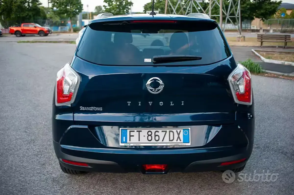 Usata SsangYong Tivoli 128 CV (94 kW) 2018 Bluazzurro SUV