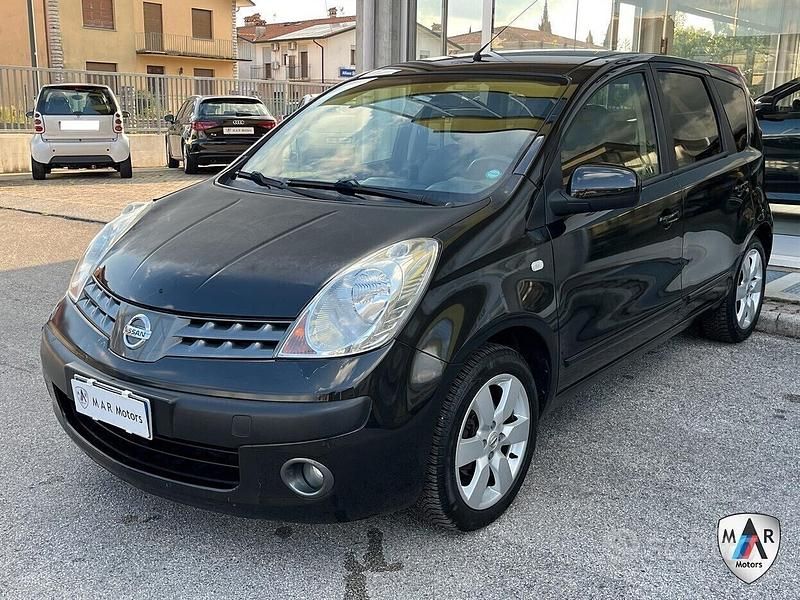 Nero Usata 2007 Nissan Note Tekna Monovolume | 3490 € (Buon prezzo) - Immagine 1/4