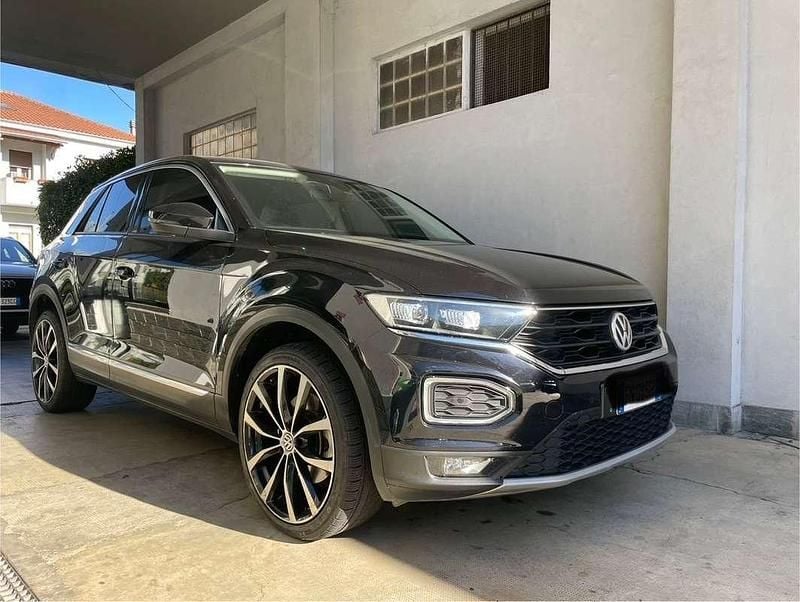 Usata VW T-Roc 150 CV (110 kW) 2018 Nero SUV