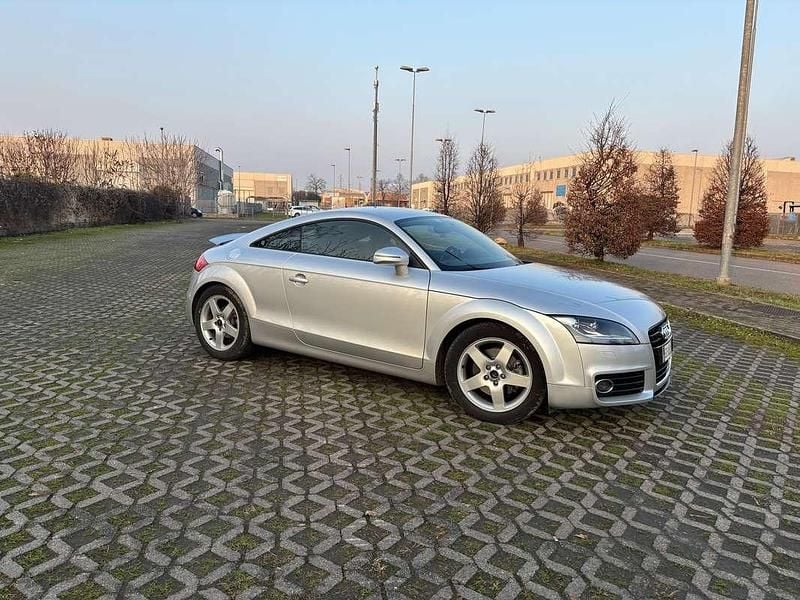 Usata Audi TT Ambiente 211 CV (155 kW) 2010 Grigio Coupé