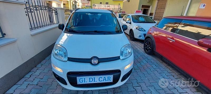 Usado Fiat Panda 80 HP (58 kW) 2014 Branco Citadino