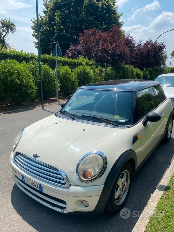 Usata 2009 Mini Cooper D Due volumi | 4750 € (Buon prezzo) - Immagine 1/4