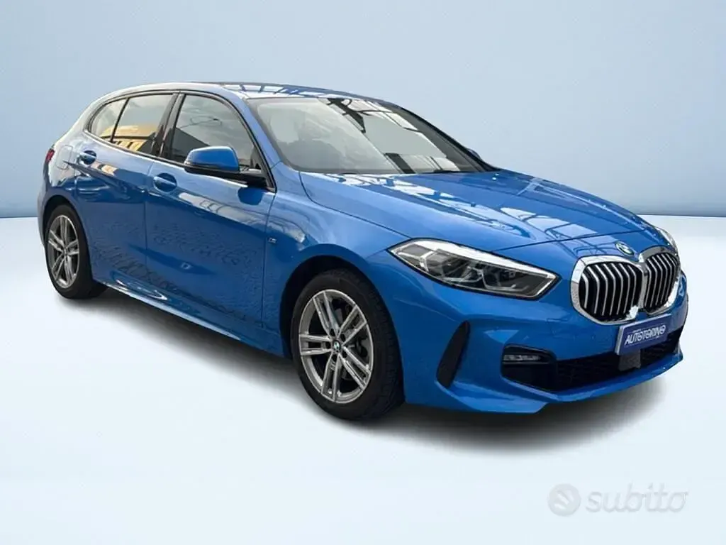 Usata BMW 116 M Sport 116 CV (85 kW) 2023 Blu metallizzato Utilitaria