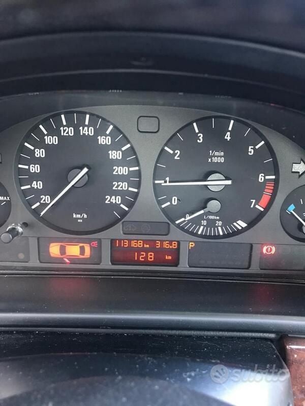 Usata BMW 523 170 CV (125 kW) 2000 Verde Berlina