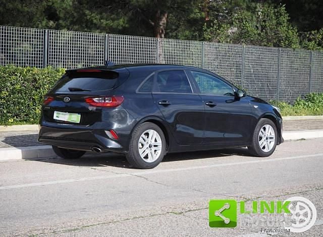 Usata Kia Ceed 101 CV (74 kW) 2019 Nero Utilitaria