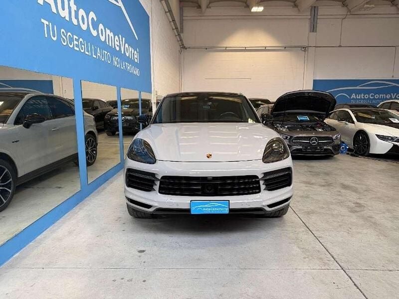 Usata Porsche Cayenne 462 CV (339 kW) 2023 Grigio SUV