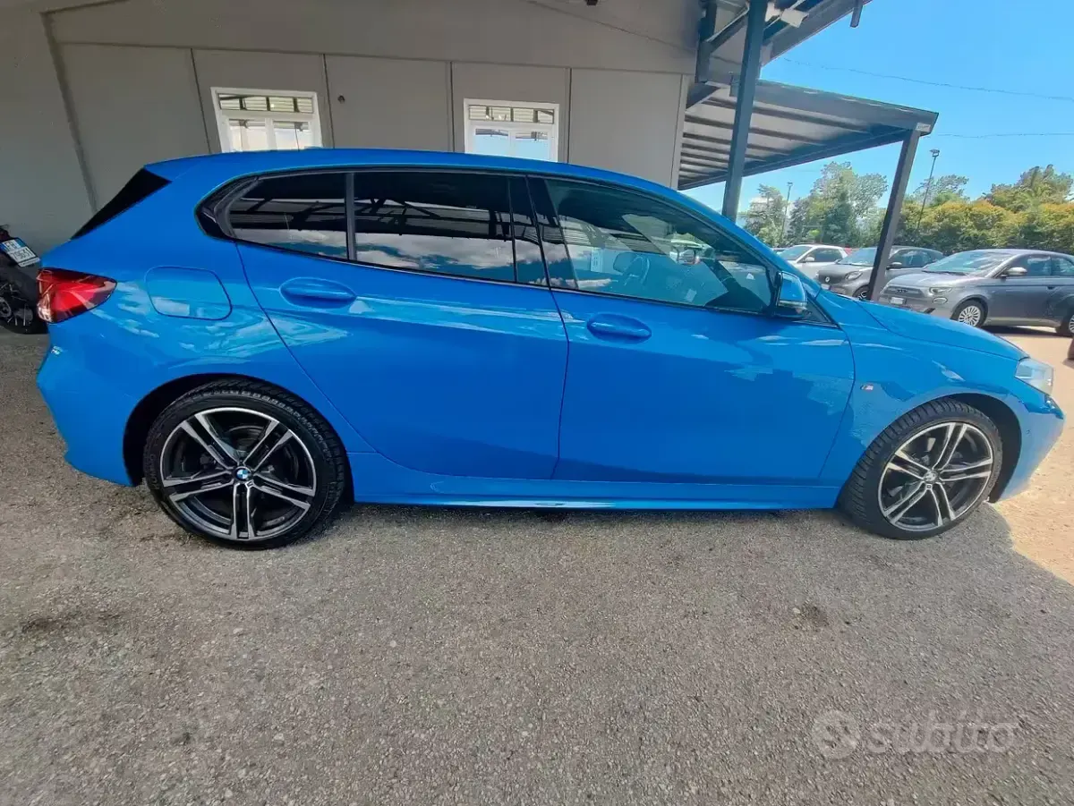 Usata BMW 116 M Sport 116 CV (85 kW) 2021 Bluazzurro Utilitaria