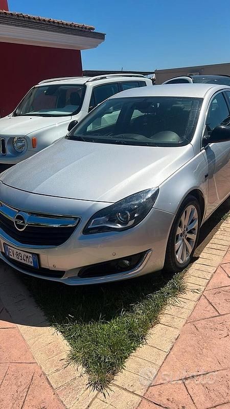 Usata Opel Insignia Cosmo 163 CV (119 kW) 2014 Grigio Berlina