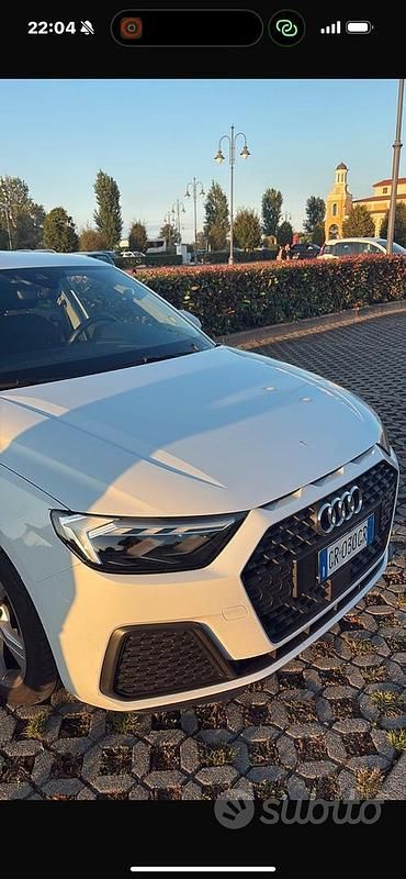 Occasion Audi A1 Sportback Admired 95 ch (69 kW) 2023 Blanc Citadine